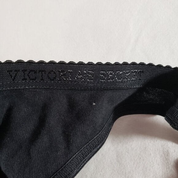 Victoria's Secret Signature Cotton Low Rise Thong Medium Black *Pinholes* - Picture 4 of 4